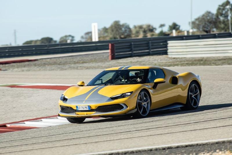 2022-ferrari-296gtb-assetto-fiorano-110-1646595954.jpg