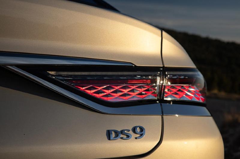 8-ds-9-e-tense-250-2022-first-drive-review-rear-lights.jpg