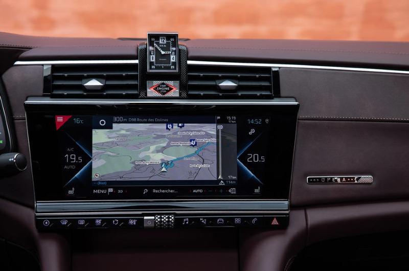 11-ds-9-e-tense-250-2022-first-drive-review-infotainment.jpg