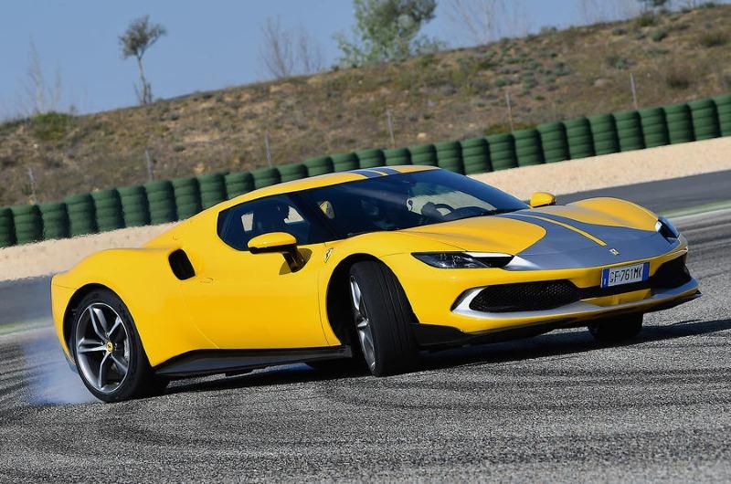 24-ferrari-296-gtb-2022-first-drive-review-track-front.jpg