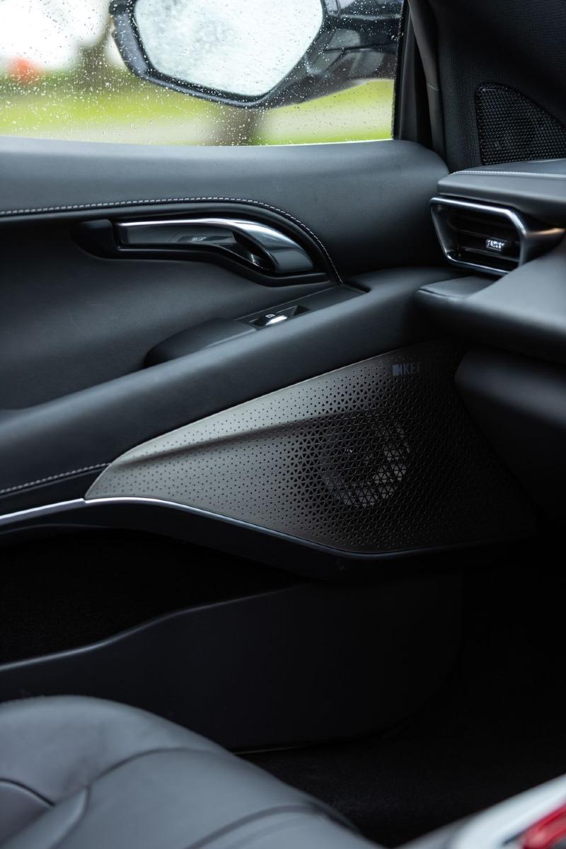 2022-lotus-emira-prototype-124-1646686287.jpg