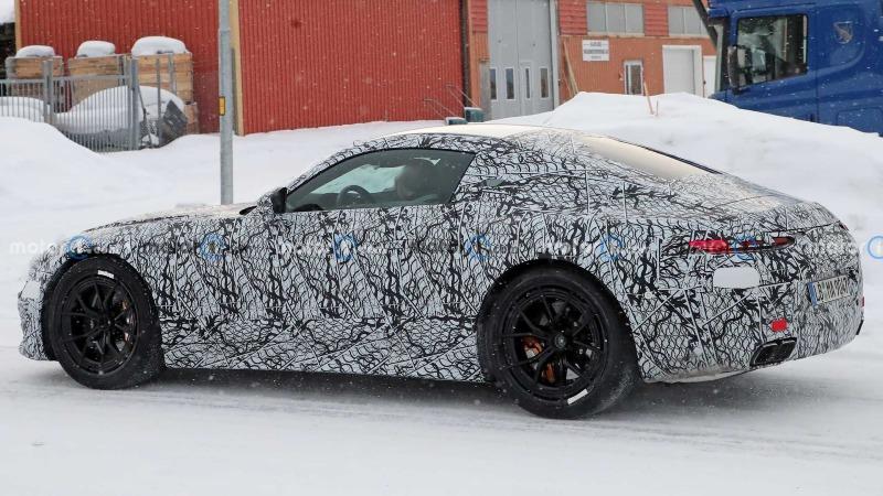 mercedes-amg-gt-63-coupe-side (2).jpg