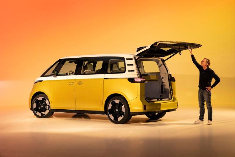-vw-id-buzz-2022-official-reveal-gk-boot.jpg