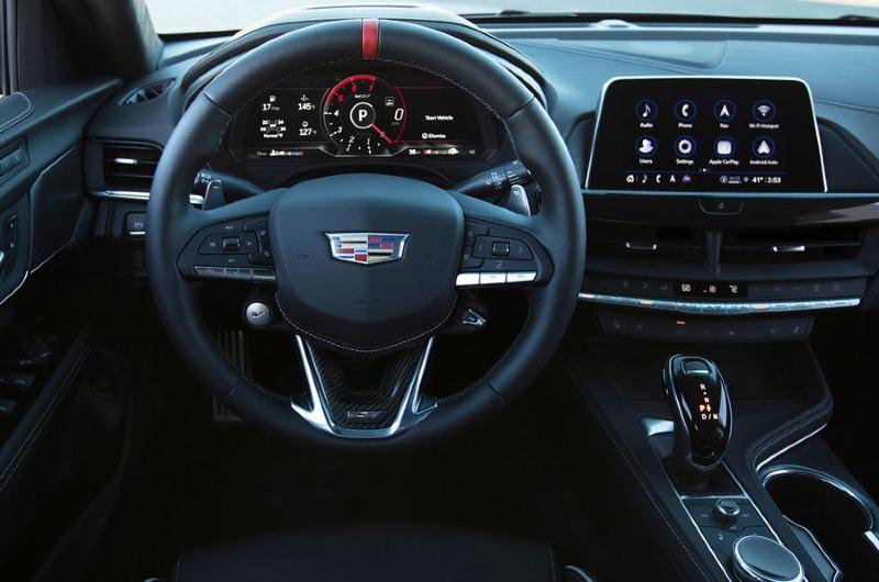 6-cadillac-ct4-v-blackwing-2022-review-dashboard.jpg