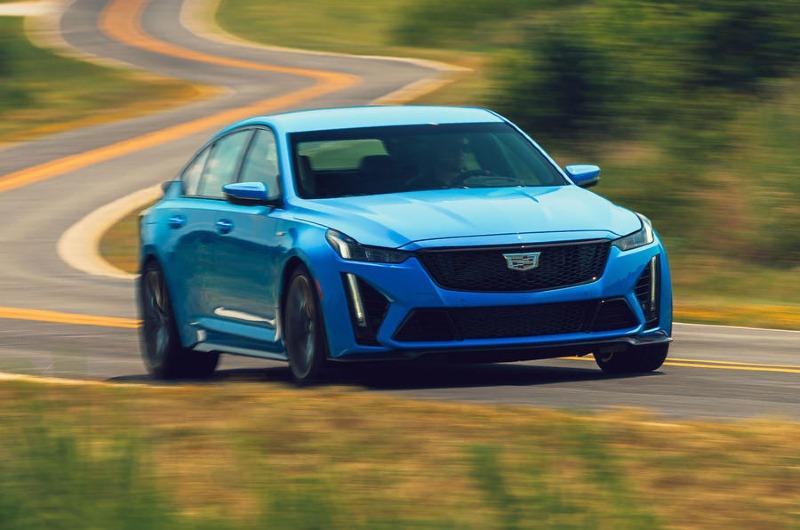 10-cadillac-ct5-v-blackwing-2022-review-track-front.jpg