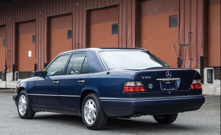 1995-mercedes-benz-e320-1646764880 2.png
