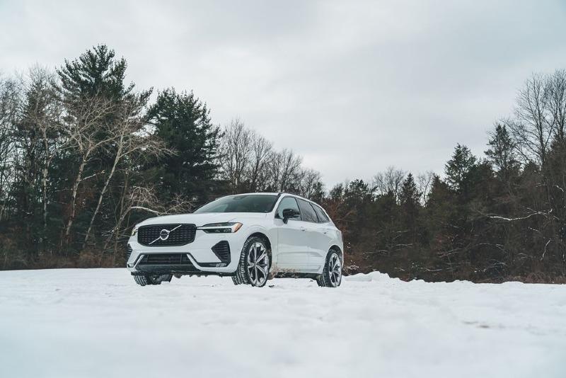 2022-volvo-xc60-b6-awd-r-design-114-1647011244.jpg