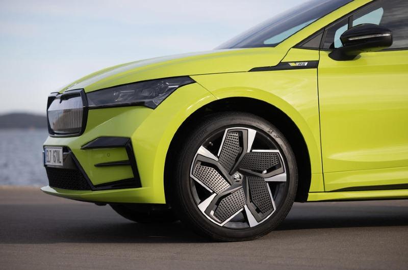5-skoda-enyaq-iv-vrs-2022-first-drive-alloy-wheels.jpg