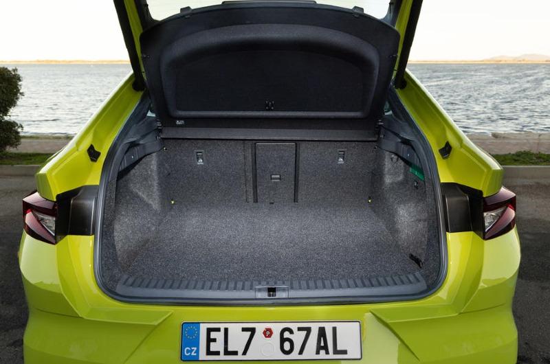 11-skoda-enyaq-iv-vrs-2022-first-drive-boot.jpg