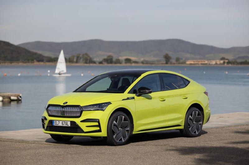 16-skoda-enyaq-iv-vrs-2022-first-drive-static.jpg