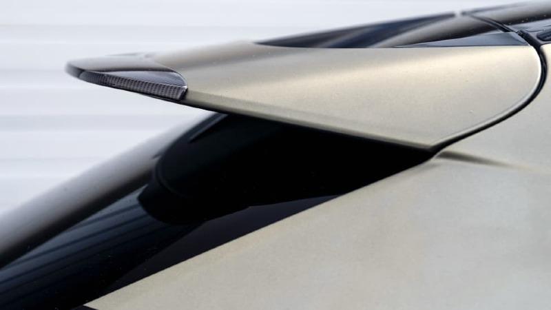 7-Aston-Martin-DBX-707.jpg