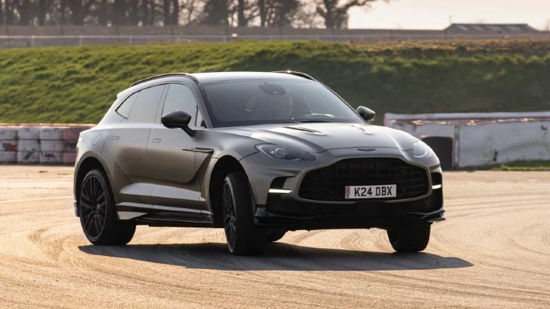 13-Aston-Martin-DBX-707.jpg