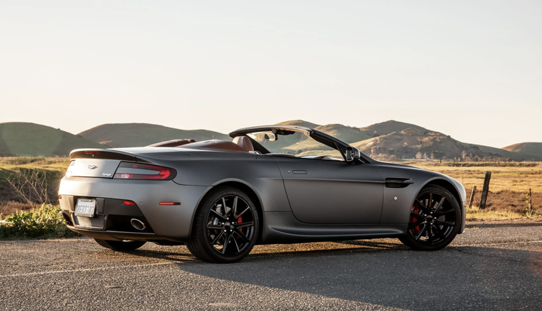 v8-vantage-rear-3-4-1647351909 3.png