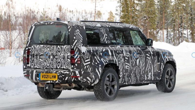 land-rover-defender-130-rear-view-spy-photo.jpg