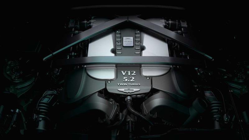 aston-martin-v12-vantage (7).jpg