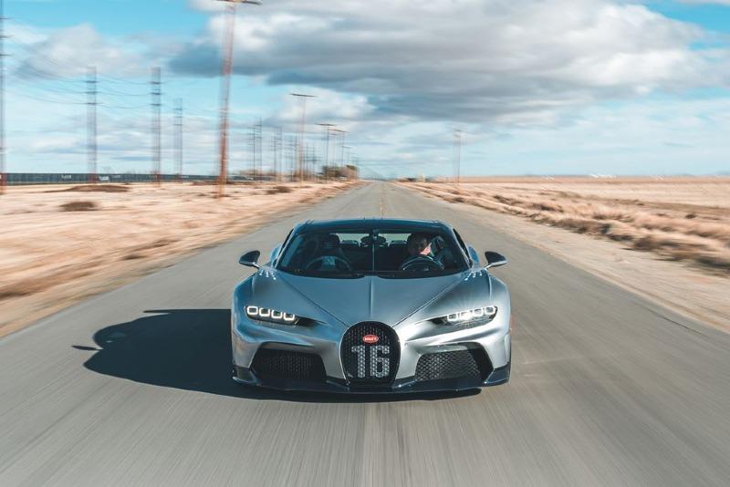 2022-bugatti-chiron-super-sport-102-1647448343.jpg
