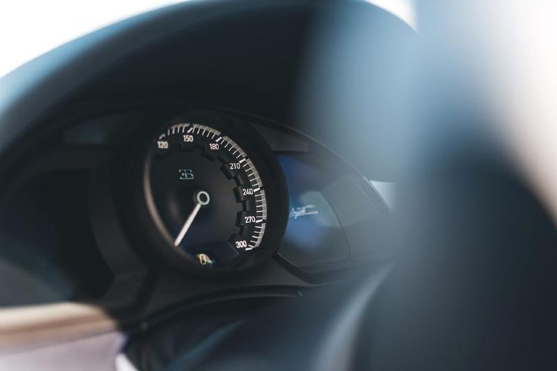 2022-bugatti-chiron-super-sport-108-1647448343.jpg