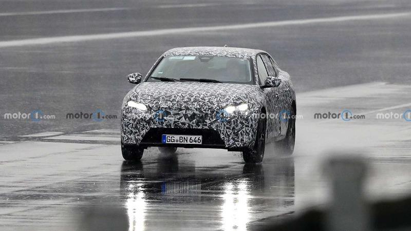 2023-peugeot-4008-spy-photo.jpg