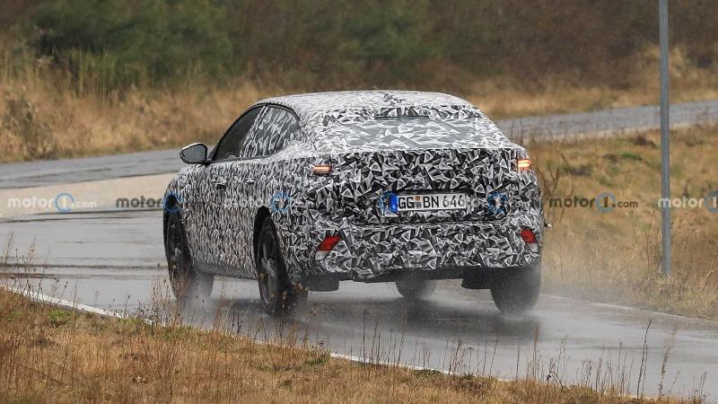2023-peugeot-4008-spy-photo (16).jpg