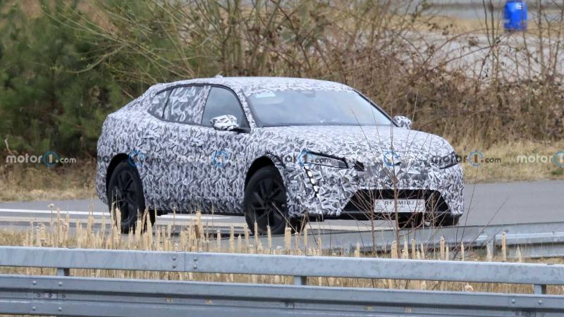 2023-peugeot-4008-spy-photo (19).jpg