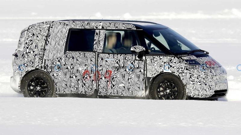 waymo-zeekr-robotaxi-cold-weather-spy-shots (1).jpg