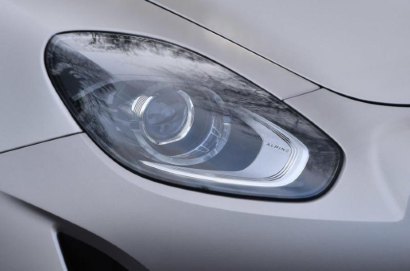 5-alpine-a110-legende-gt-2022-rt-headlights.jpg