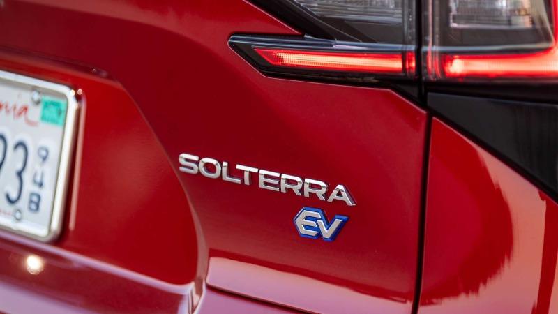 2022-subaru-solterra (11).jpg