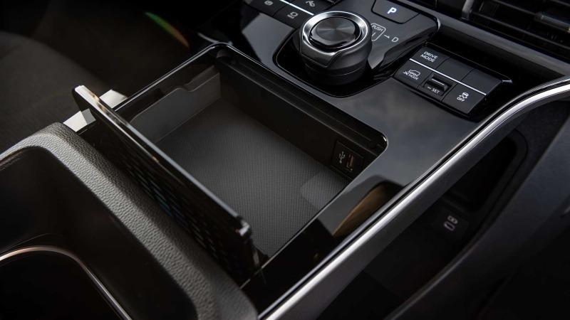 2022-subaru-solterra (27).jpg