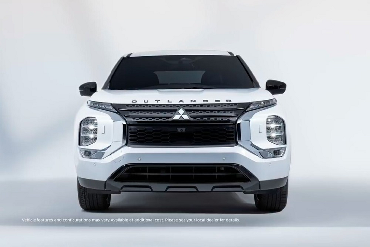 can-canh-mitsubishi-outlander-black-edition-moi-tu-690-trieu-dong-Hinh-6.png