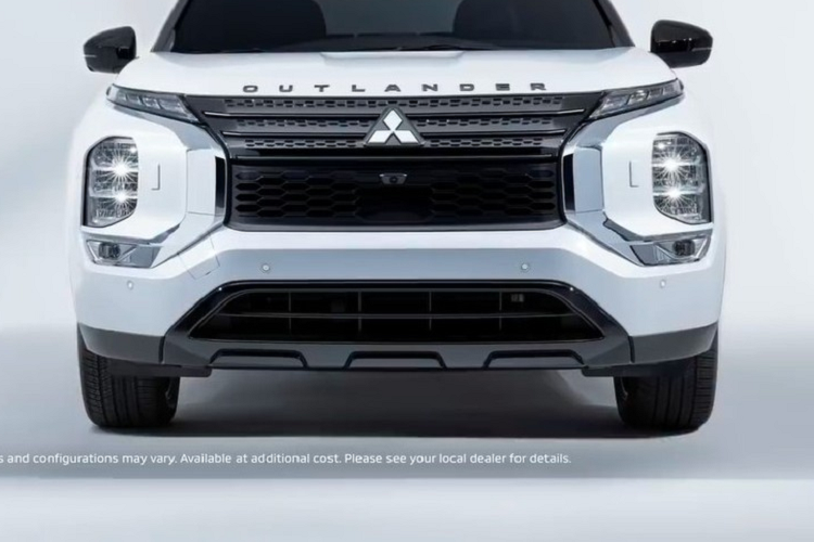 can-canh-mitsubishi-outlander-black-edition-moi-tu-690-trieu-dong-Hinh-5.png