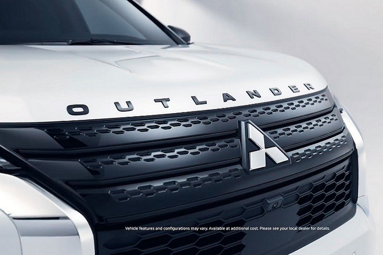 can-canh-mitsubishi-outlander-black-edition-moi-tu-690-trieu-dong-Hinh-3.png