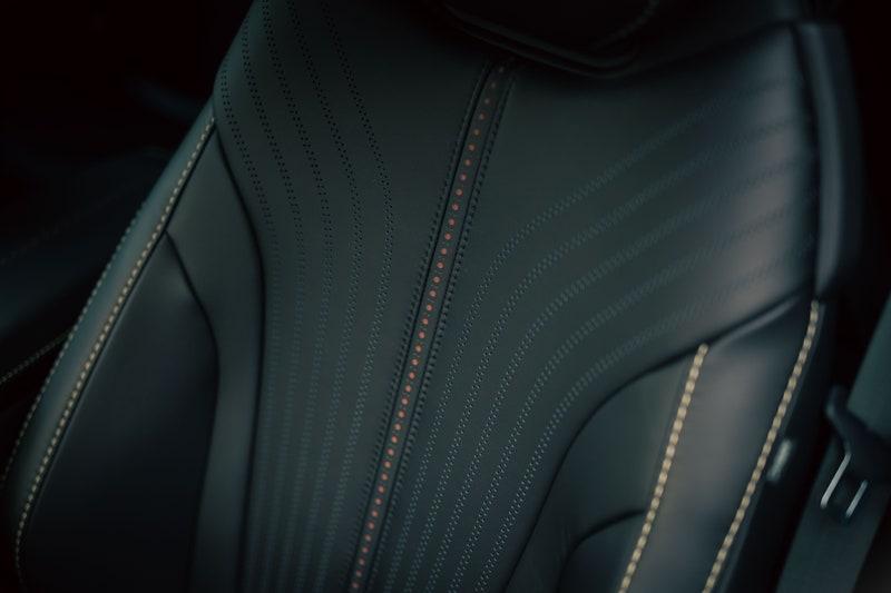 aston-martin-db11-v12-12.jpg
