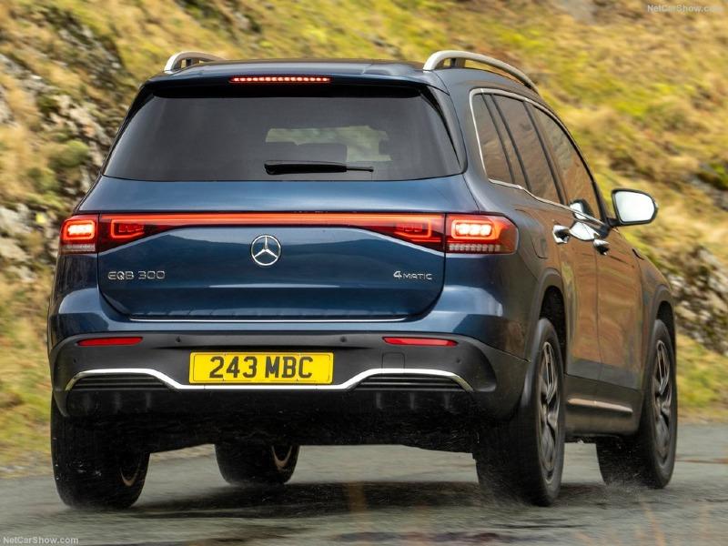Mercedes-Benz-EQB_UK-Version-2022-1024-22.jpg