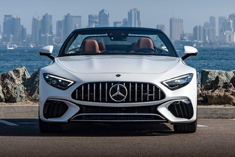 2022-mercedes-amg-sl-55_025 (1).jpg