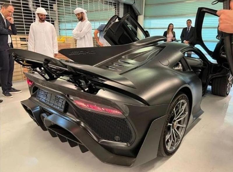 First-customer-Mercedes-AMG-One-matte-black-2.jpg