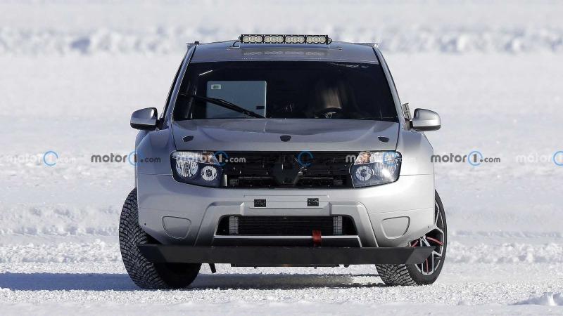 alpine-gt-x-over-test-mule-spy-shots.jpg