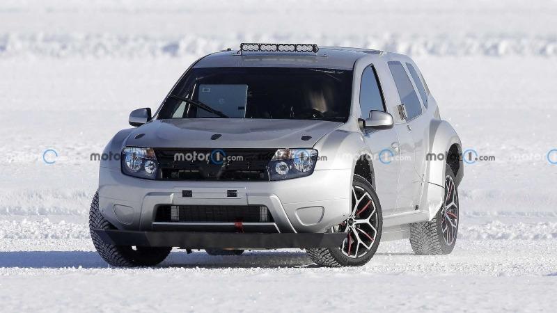 alpine-gt-x-over-test-mule-spy-shots (1).jpg