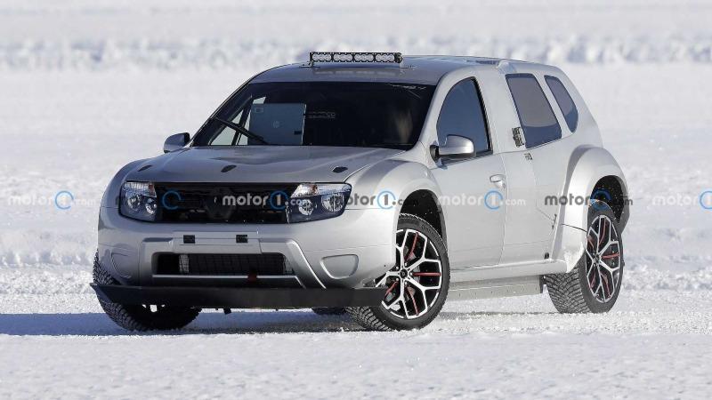 alpine-gt-x-over-test-mule-spy-shots (2).jpg