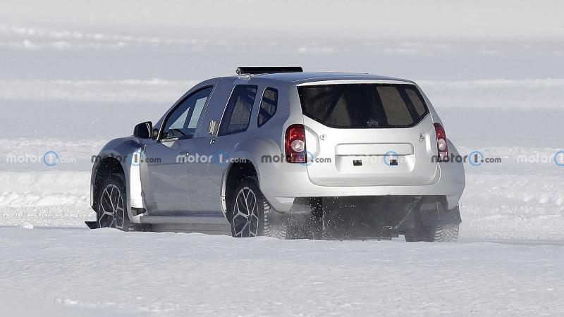 alpine-gt-x-over-test-mule-spy-shots (11).jpg