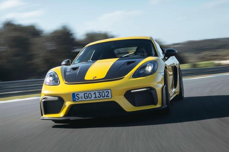 4-porsche-718-cayman-gt4-rs-2022-first-drive-tracking-nose.jpg
