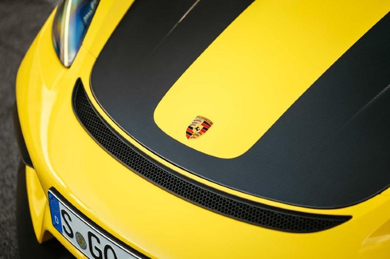 6-porsche-718-cayman-gt4-rs-2022-first-drive-bonnet.jpg