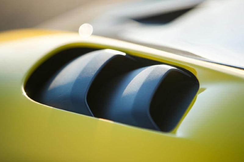 11-porsche-718-cayman-gt4-rs-2022-first-drive-wheel-vents.jpg