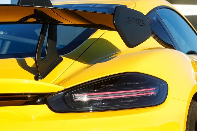 16-porsche-718-cayman-gt4-rs-2022-first-drive-rear-lights.jpg