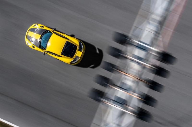 29-porsche-718-cayman-gt4-rs-2022-first-drive-track-aerial.jpg