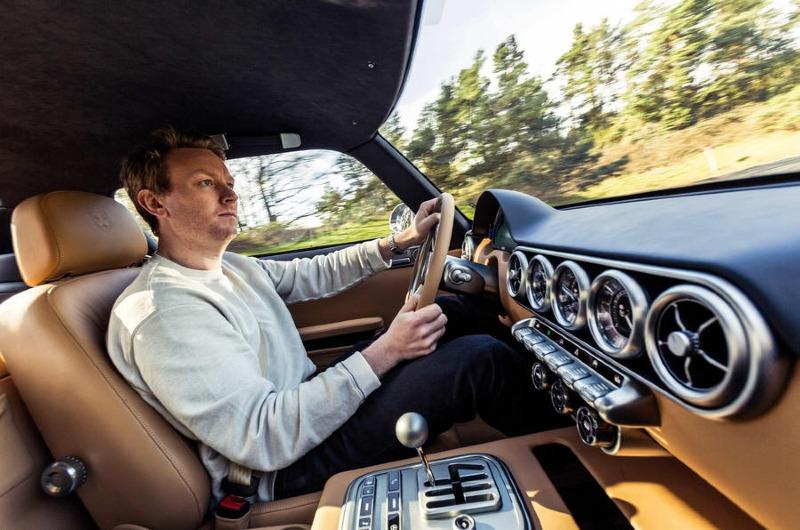 17-rml-short-wheelbase-prototype-2022-uk-review-rl-driving.jpg