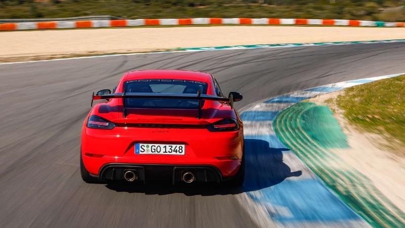 porschecayman_estoril03856_high_kbug3u.jpg