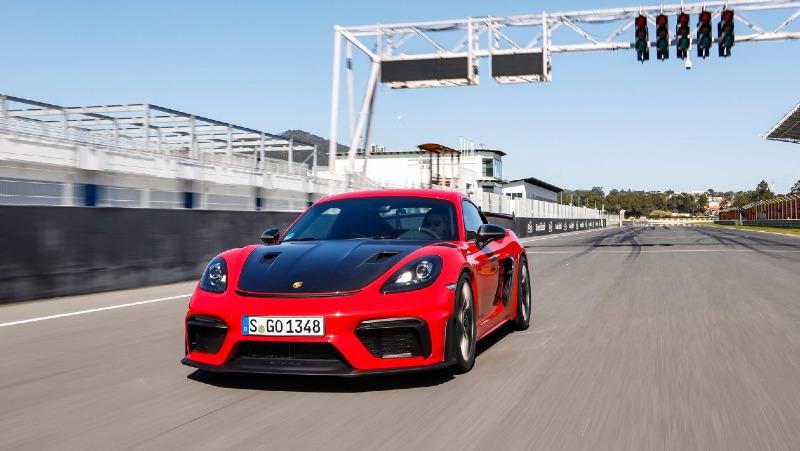 porschecayman_estoril02565_high_jvhtpo.jpg