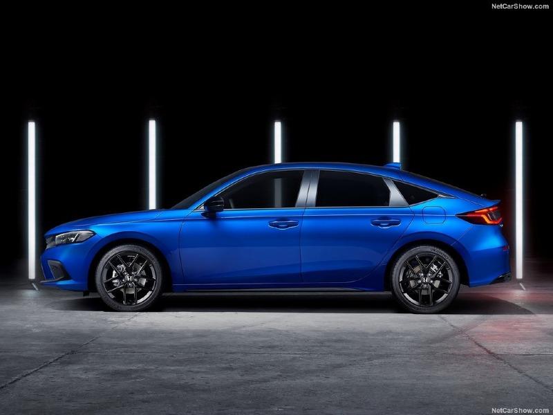 Honda-Civic_eHEV_EU-Version-2023-1024-03.jpg