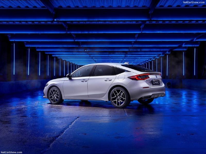 Honda-Civic_eHEV_EU-Version-2023-1024-05.jpg