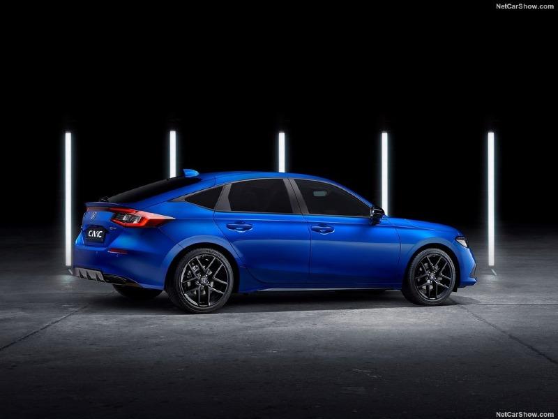 Honda-Civic_eHEV_EU-Version-2023-1024-07.jpg